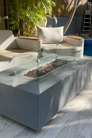 שולחן אש מלבני לחצר