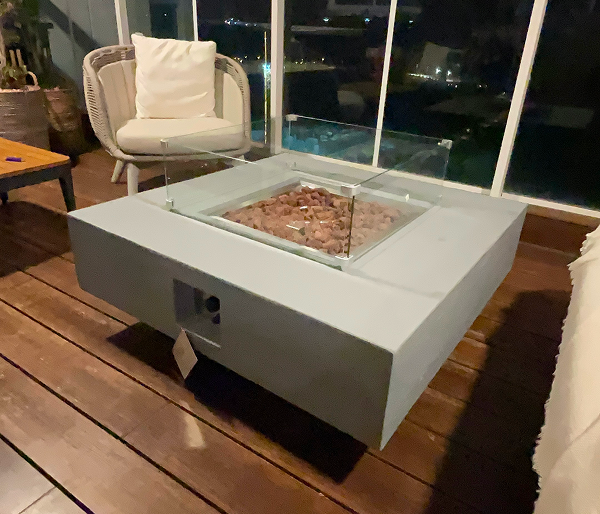 שולחן אש מבטון למרפסת